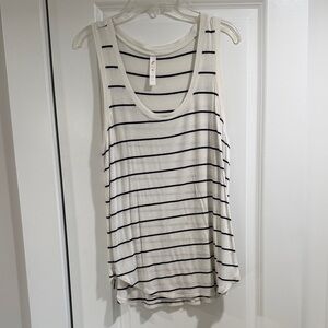 Elegant Striped Tank Top - Black and White